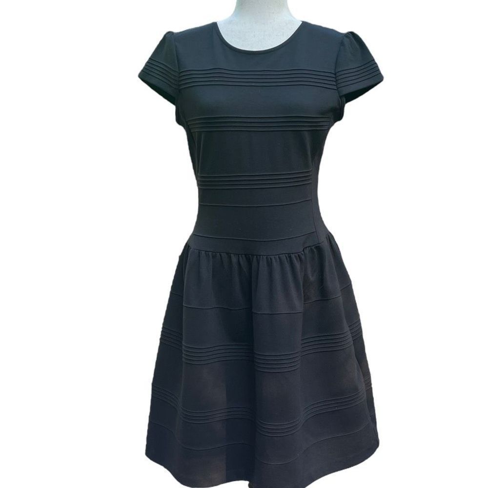Anthropologie Girls from Savoy Black Pintuck Ponte Short Sleeve Mini Dress size - Picture 2 of 12